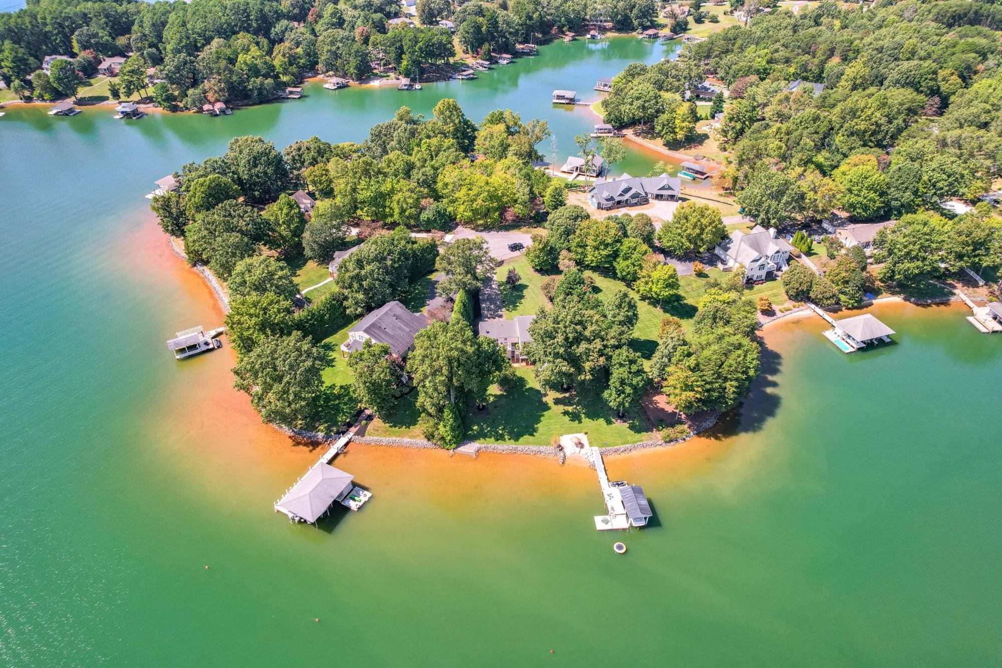Smith Mountain Lake Retreat With Private Beach! Huddleston Eksteriør bilde