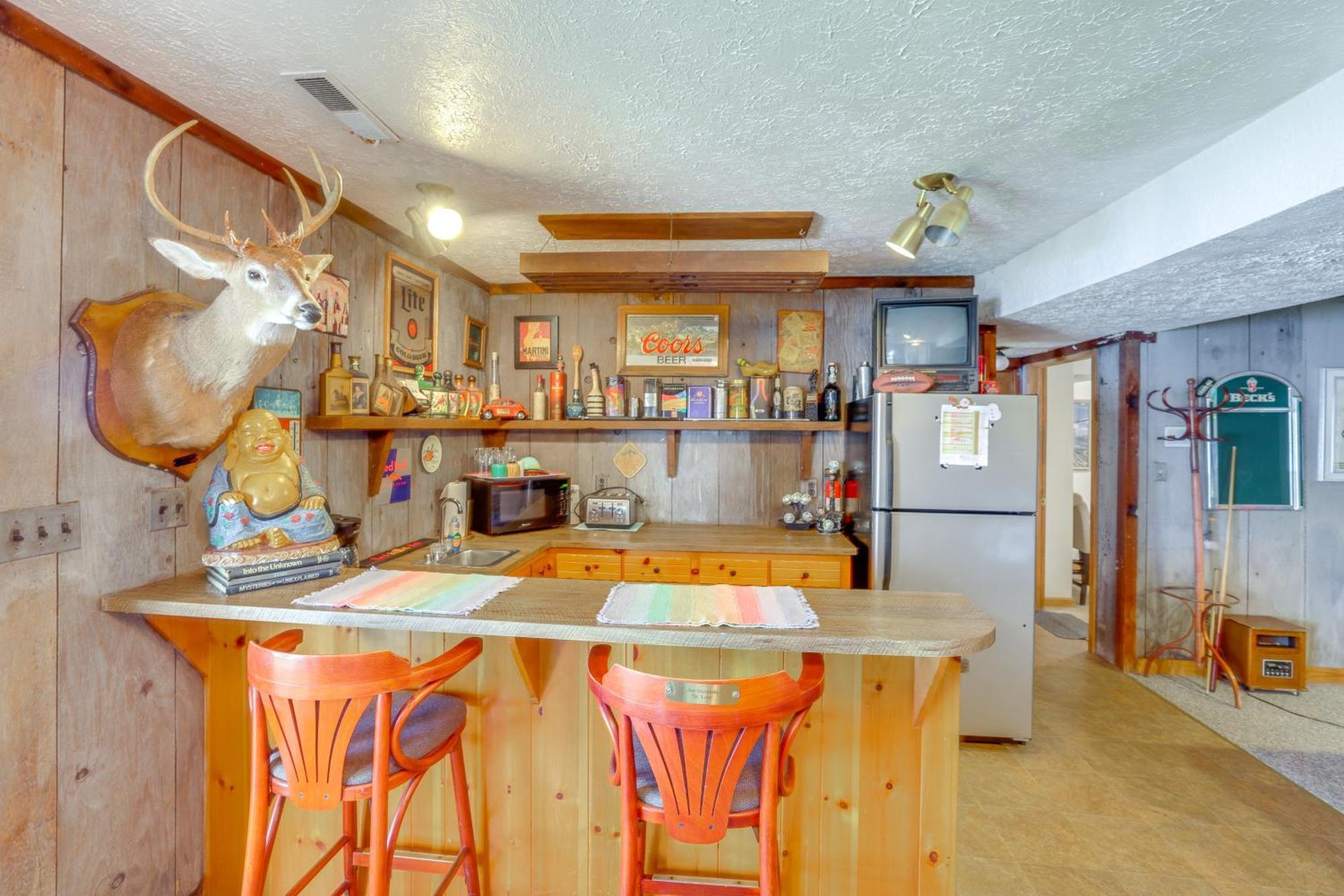Smith Mountain Lake Retreat With Private Beach! Huddleston Eksteriør bilde