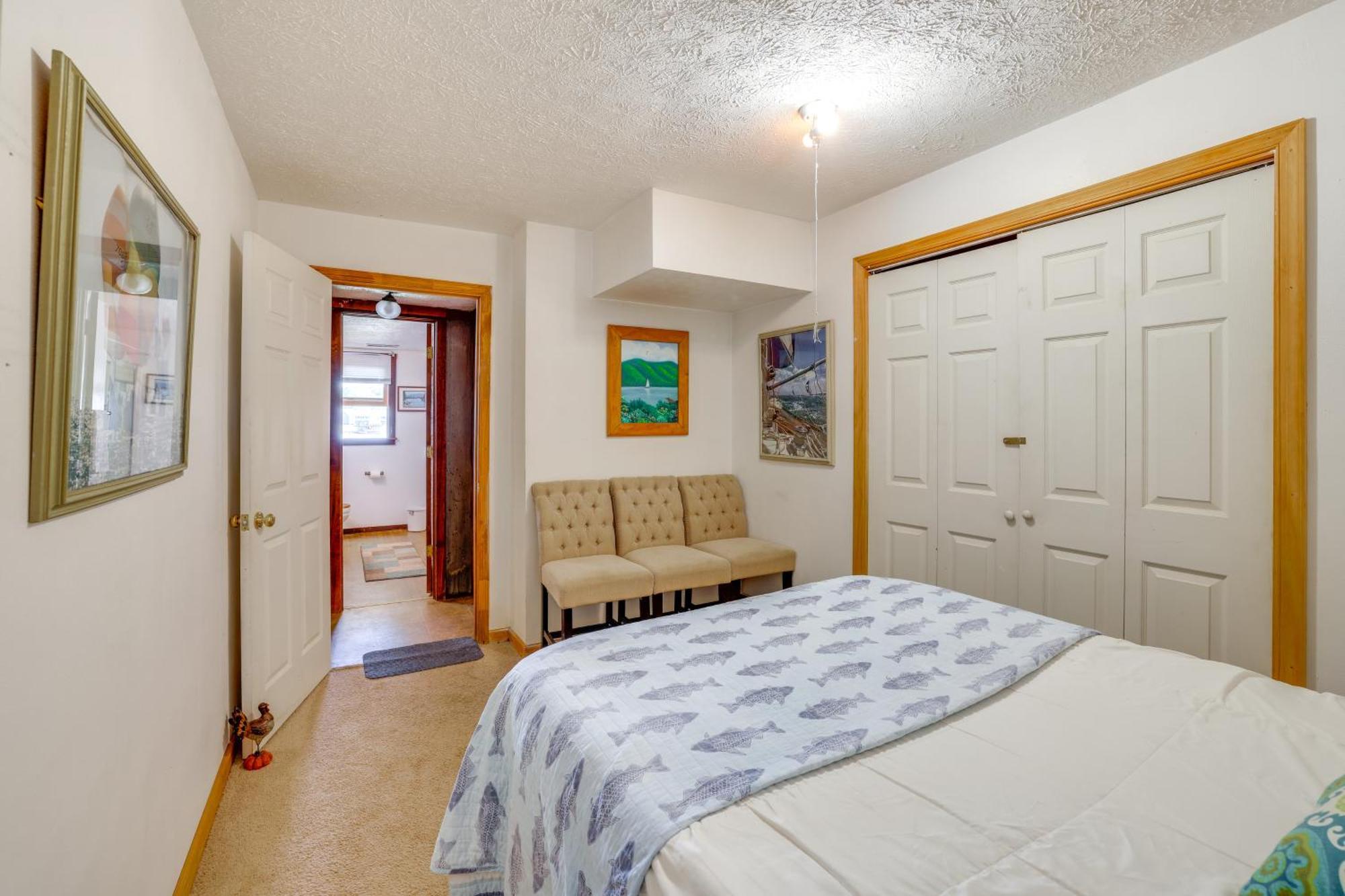 Smith Mountain Lake Retreat With Private Beach! Huddleston Eksteriør bilde